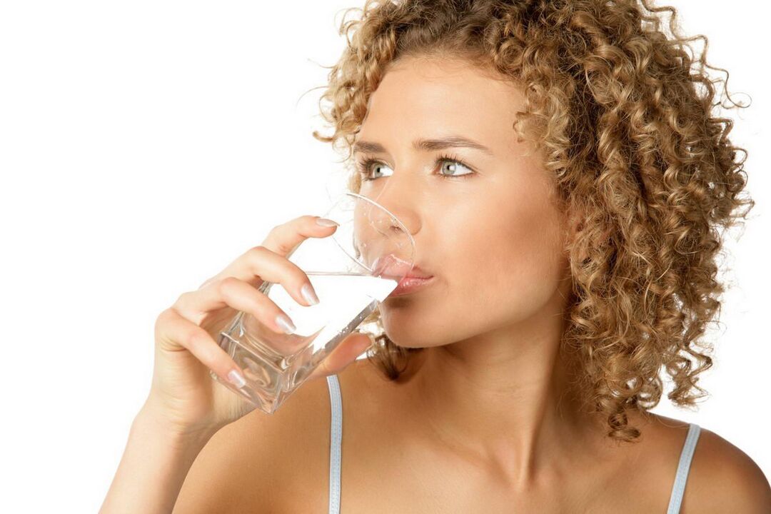 picie wody na leniwej diecie zdjęcie 3